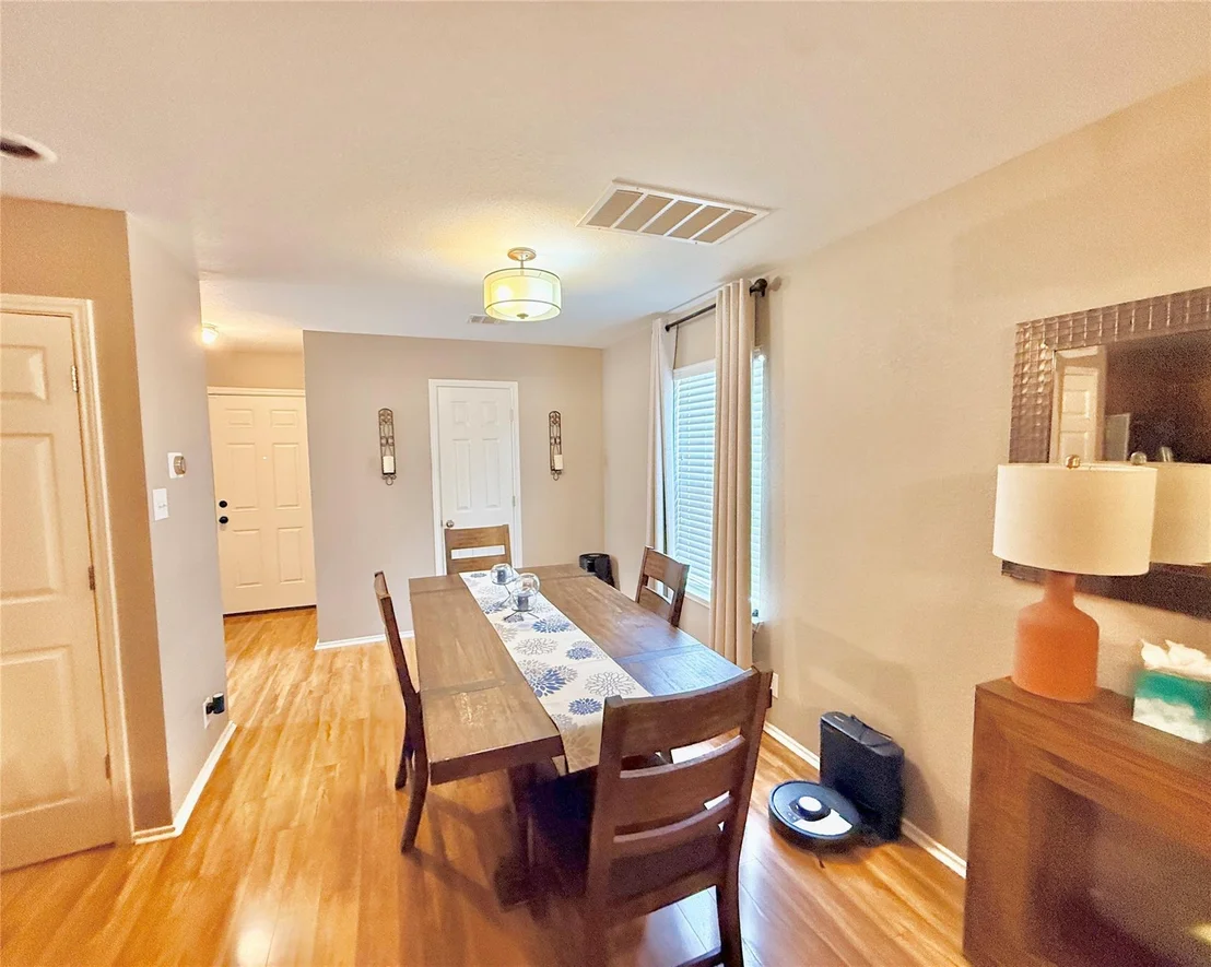 Photo of 504 Rolling Oak Drive