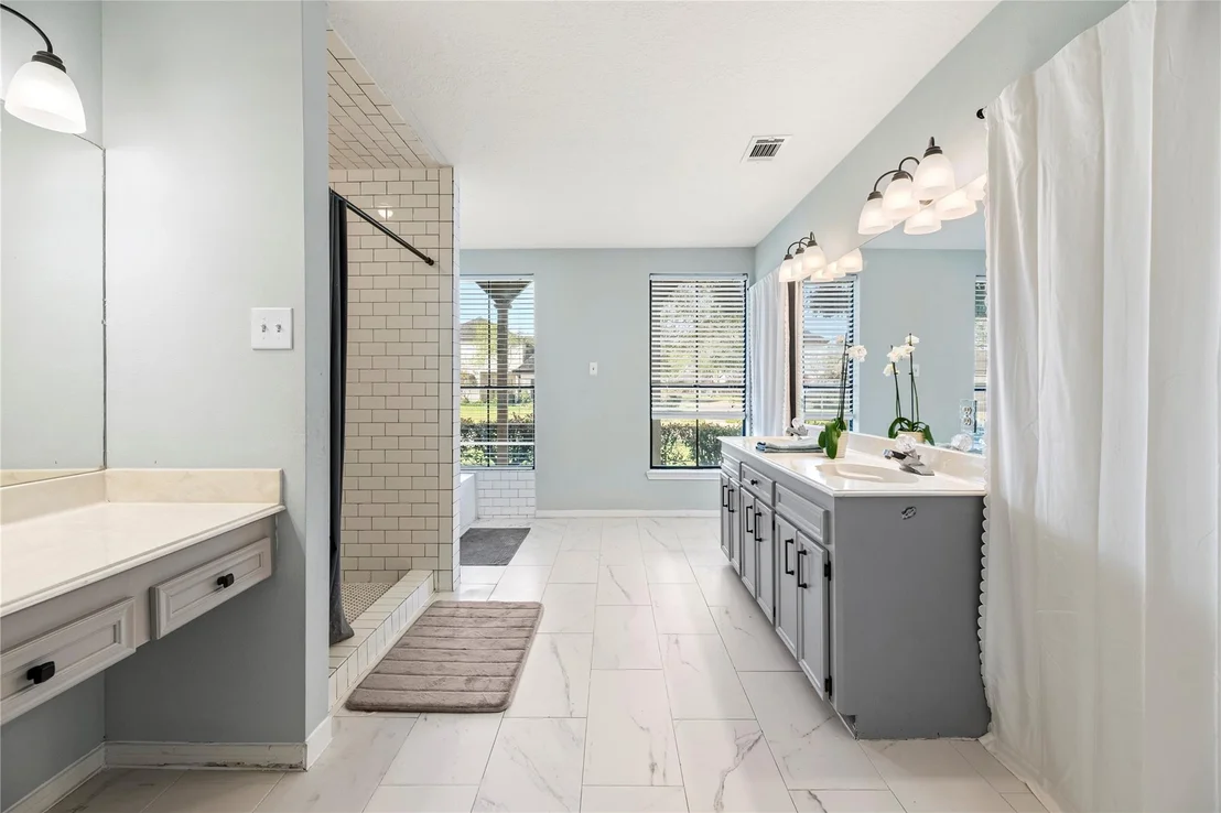 Photo of 1802 Quarterpath Drive