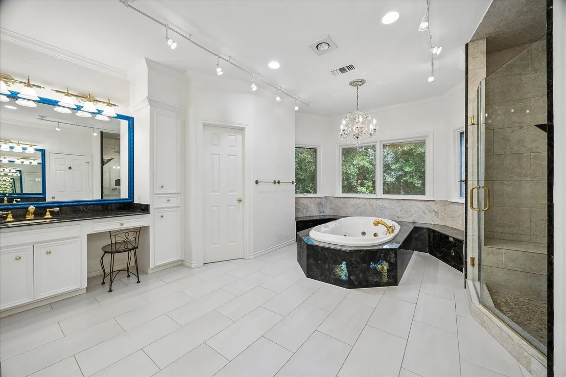 Photo of 231 Sugarberry Circle