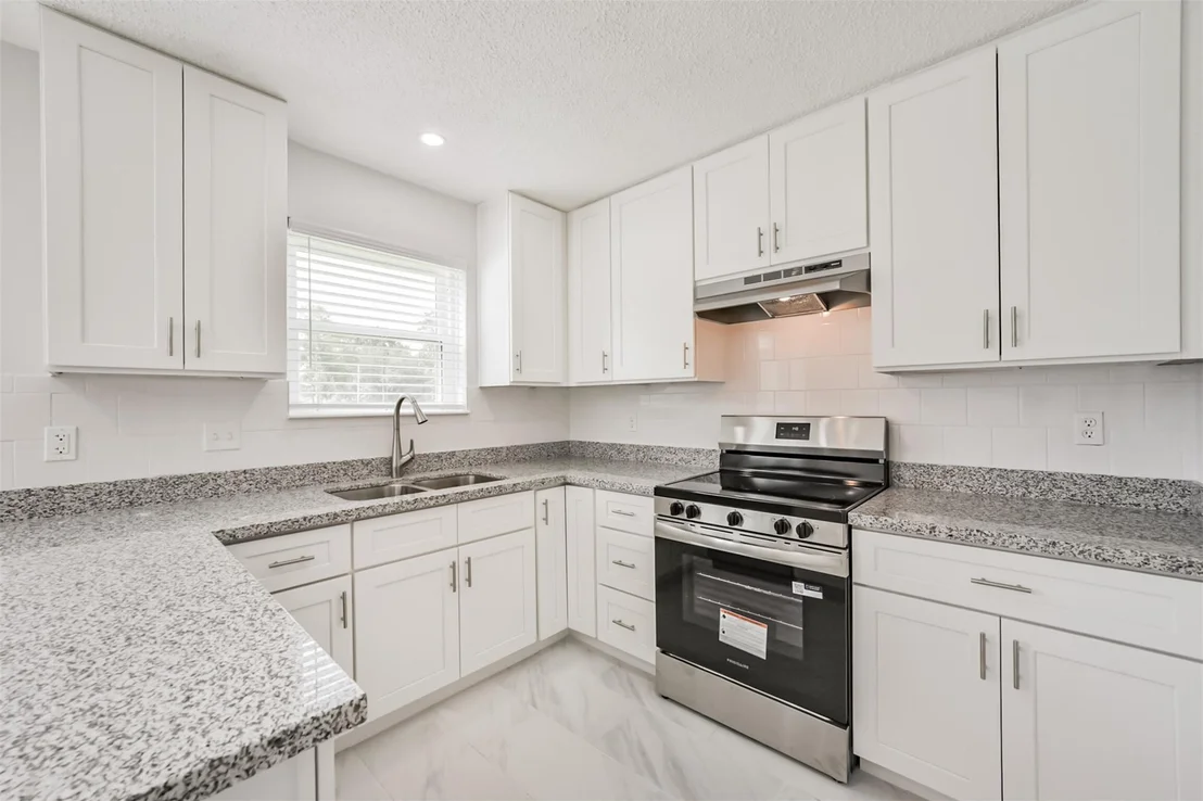 Photo of 17502 Huntersglen Circle