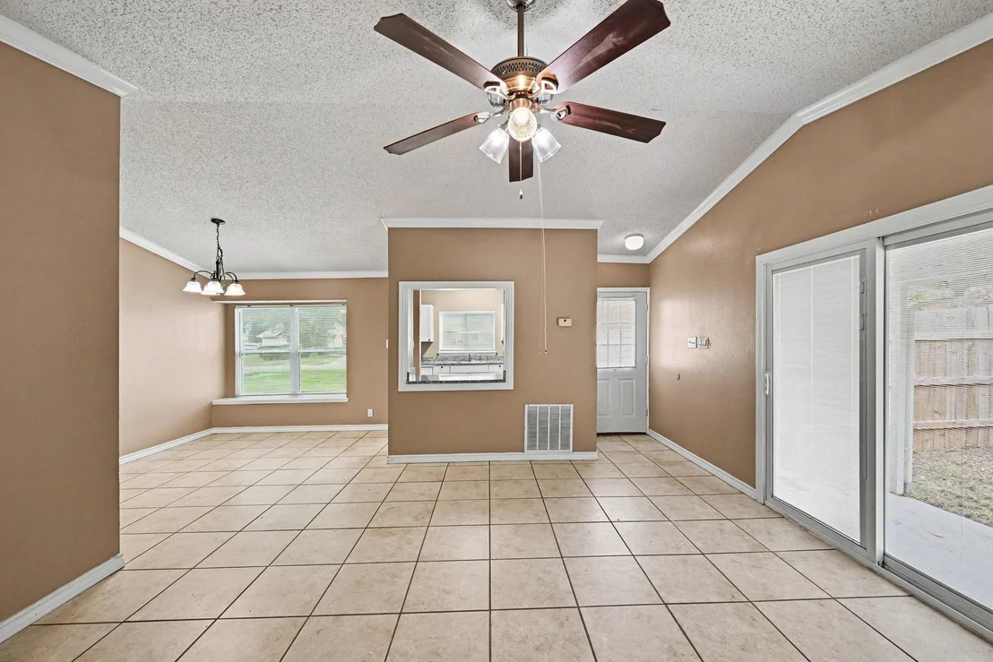 Photo of 8406 Forest Ridge Drive