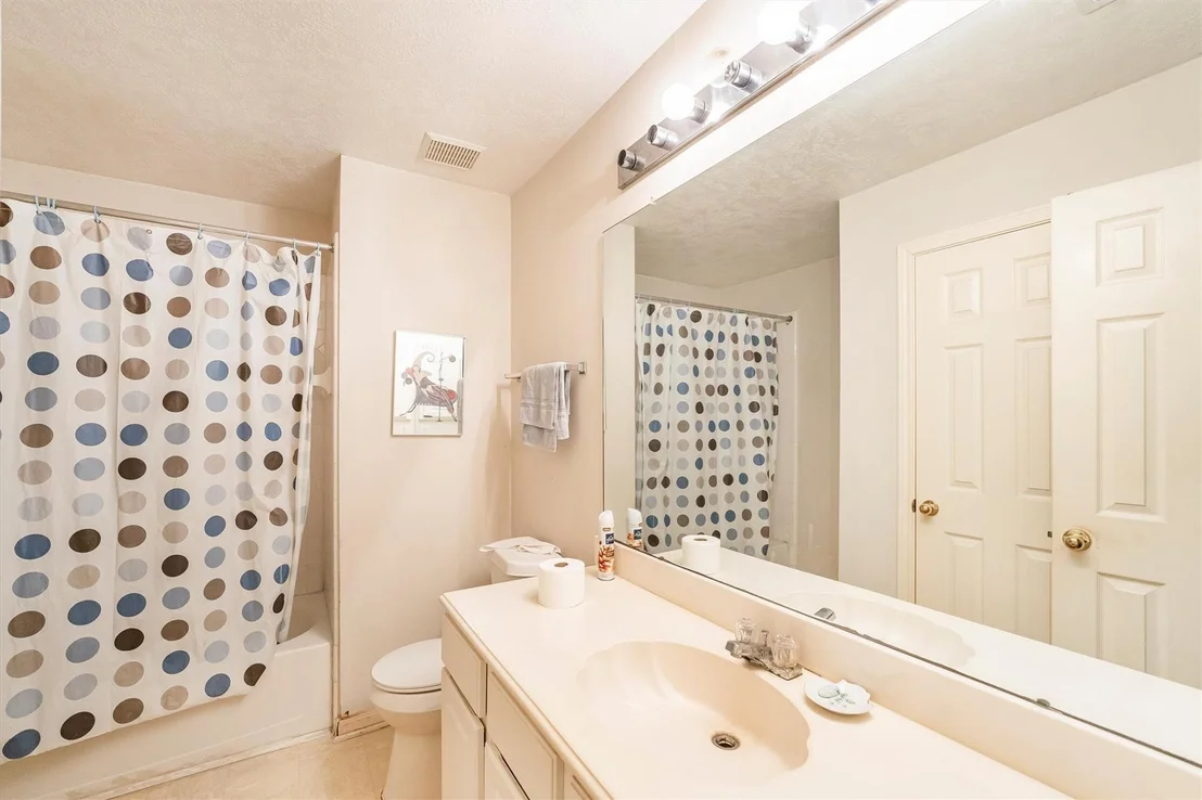 Photo of 4134 Surreydon Drive