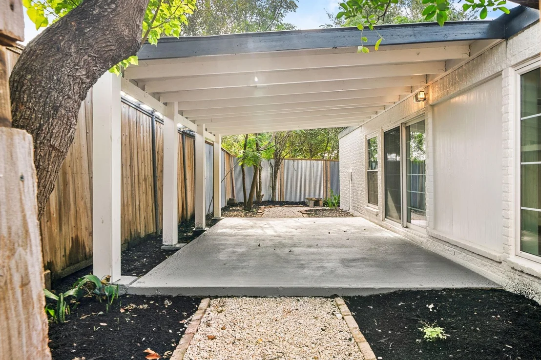 Photo of 11003 Bellbrook Drive
