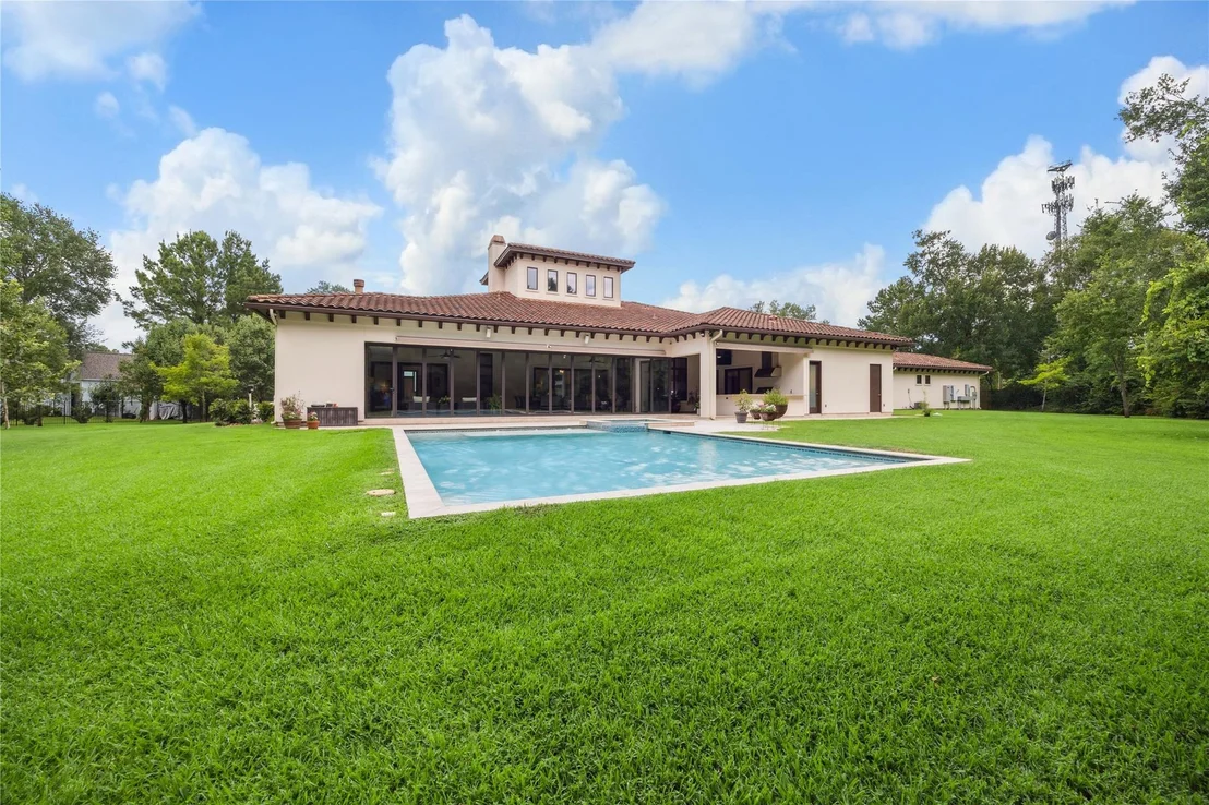 Photo of 25901 Haven Lake Drive