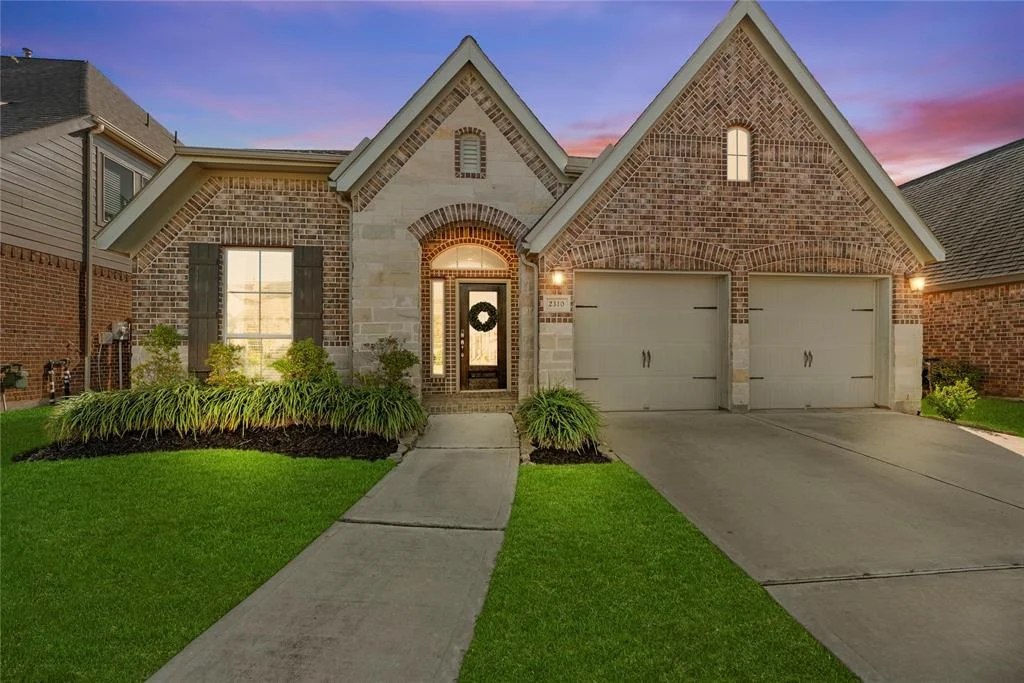 Photo of 2310 Jasper Point