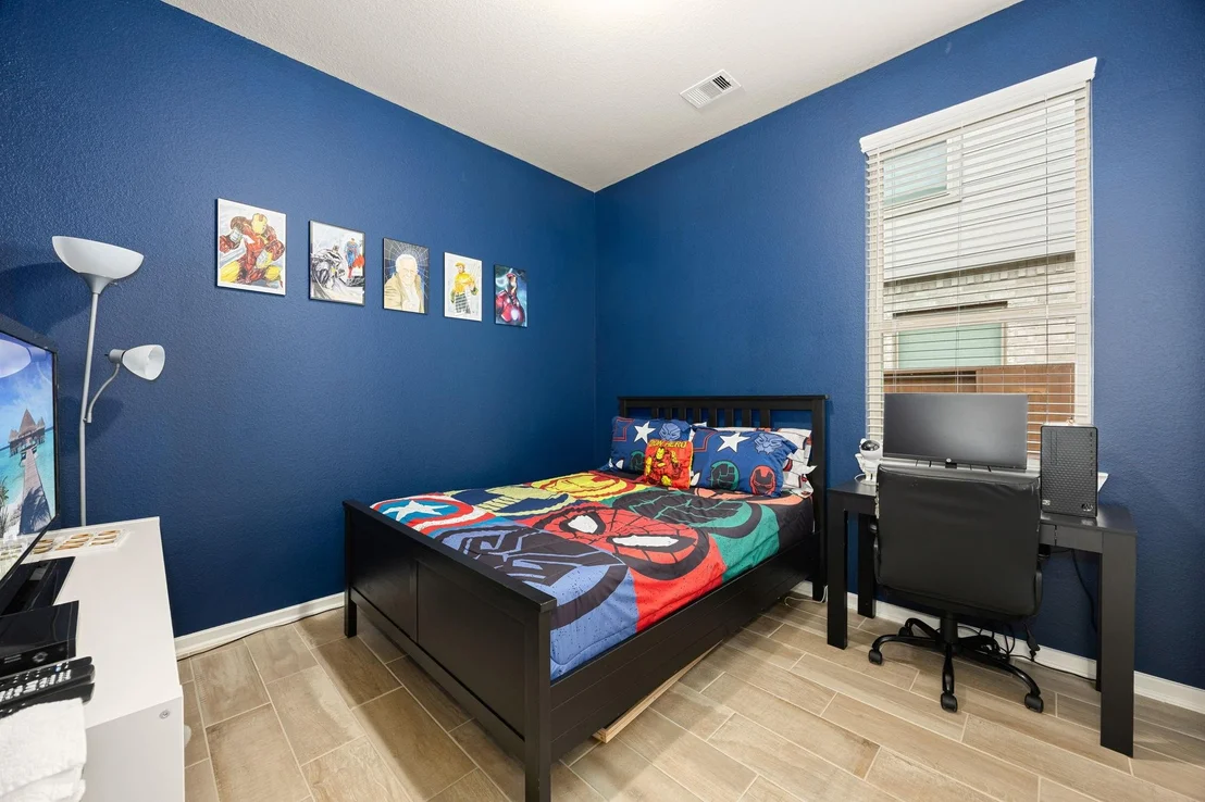 Photo of 4823 Vaughan Way