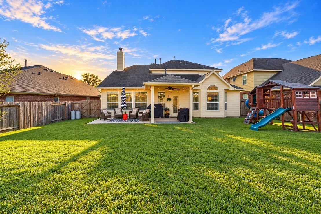 Photo of 15402 Hazen Point Drive