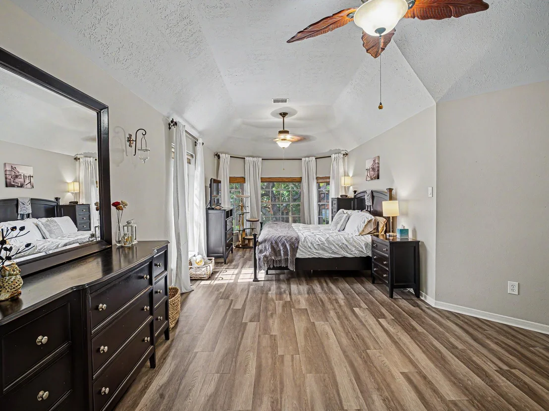 Photo of 23006 Heathercroft Drive