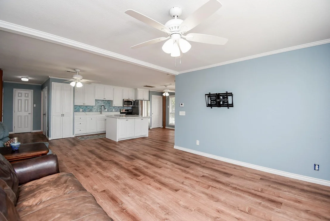 Photo of 2116 W Bayshore Drive