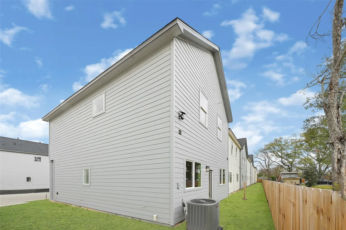 Photo of 708 Savonna