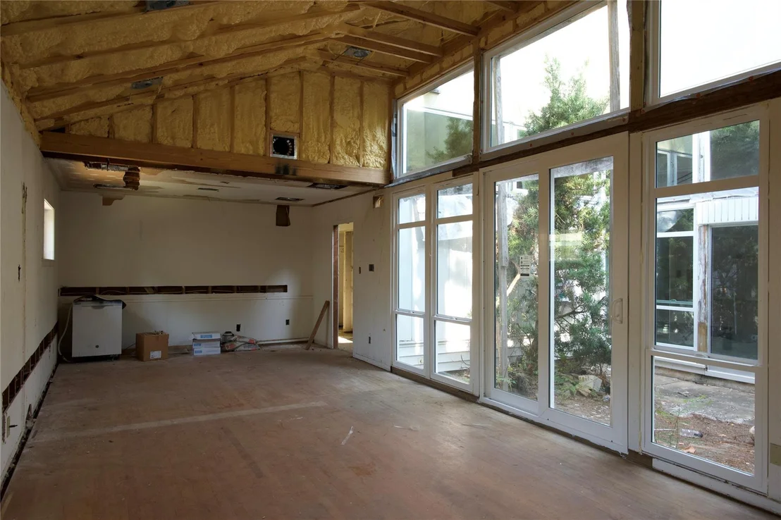 Photo of 5242 Grape Street