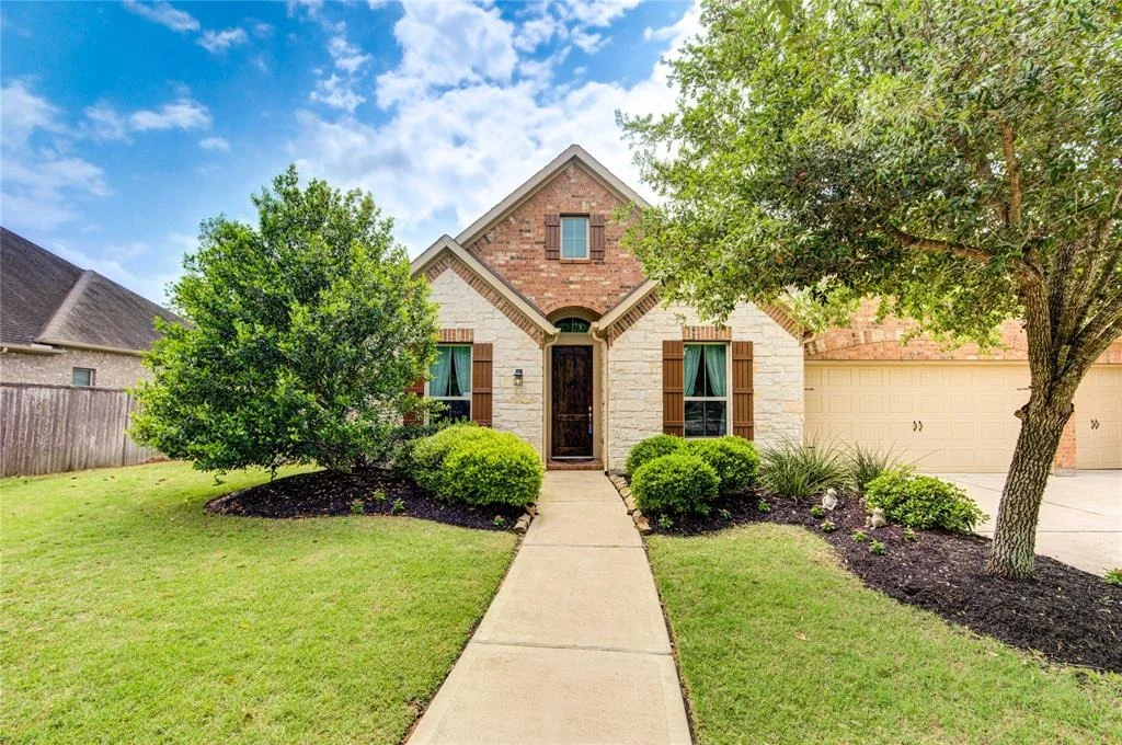 Photo of 4835 Legend Creek Drive
