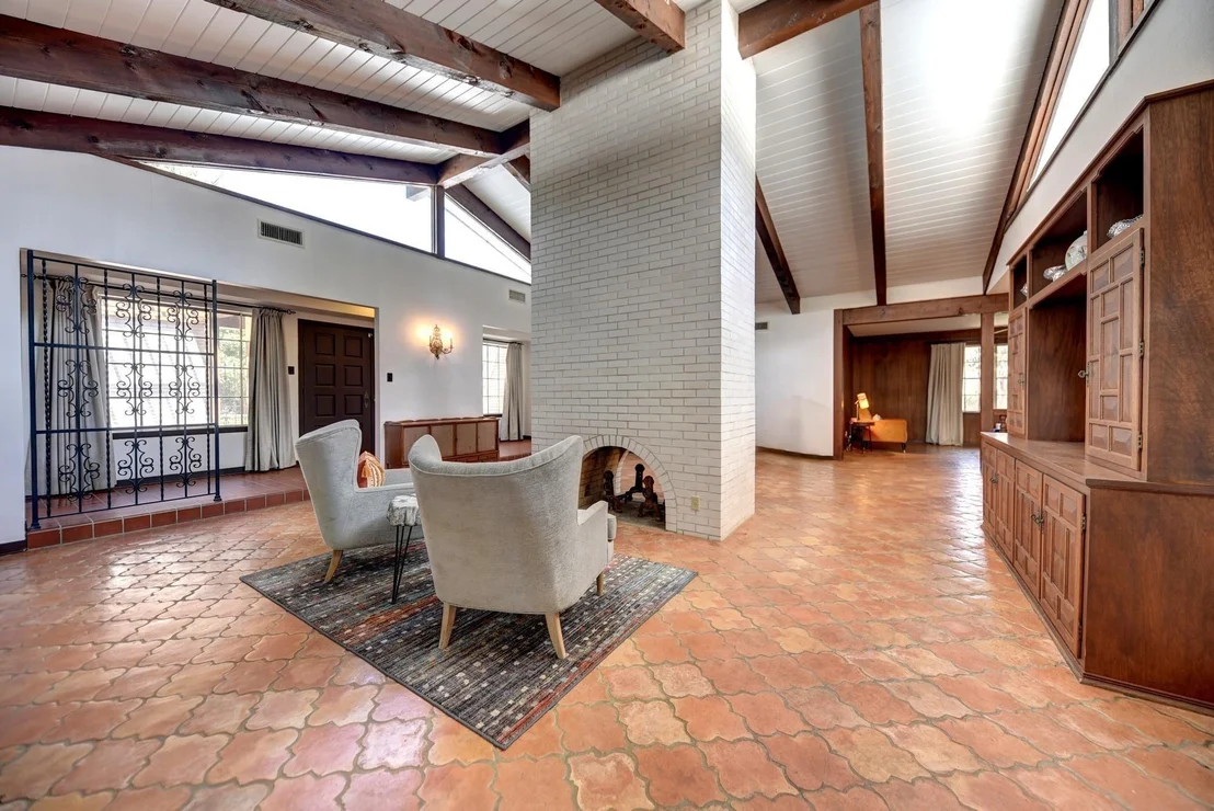 Photo of 312 Cedar Circle