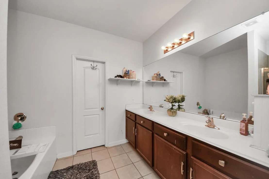 Photo of 415 Hawks View Drive