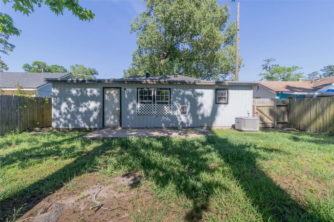 Photo of 4425 Harding Drive