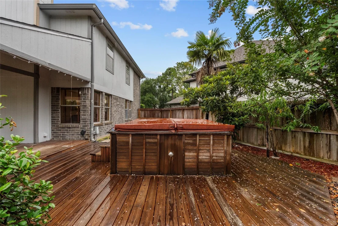 Photo of 1102 Juniper Canyon Lane