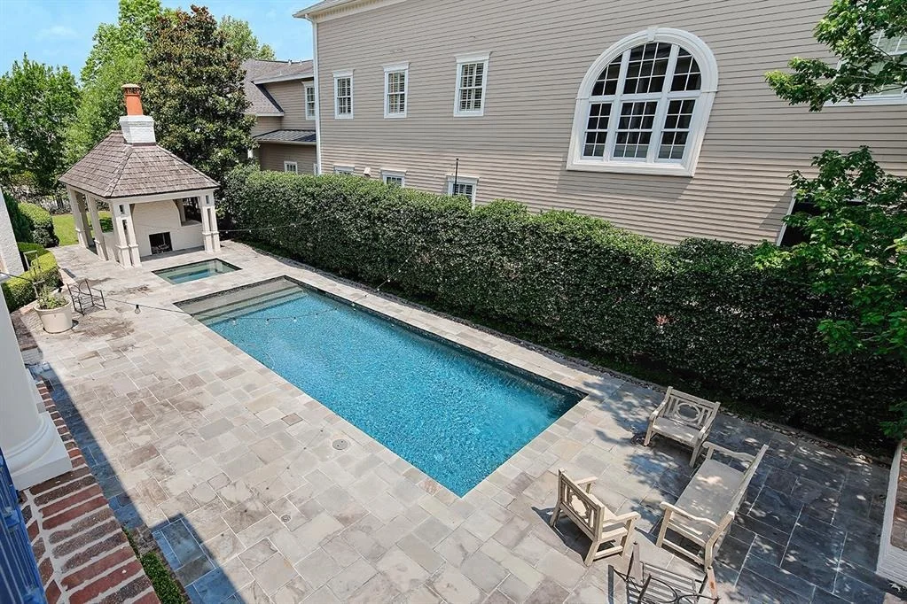 Photo of 46 E Bay Boulevard