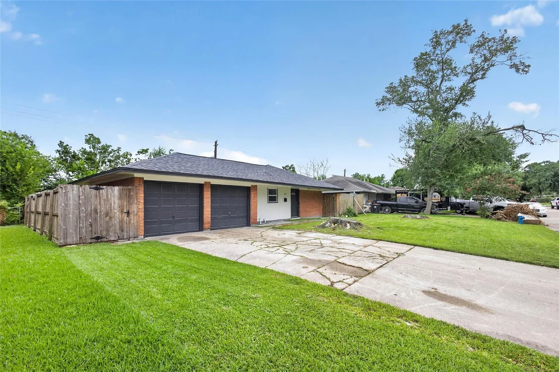 Photo of 8733 Lugary Drive