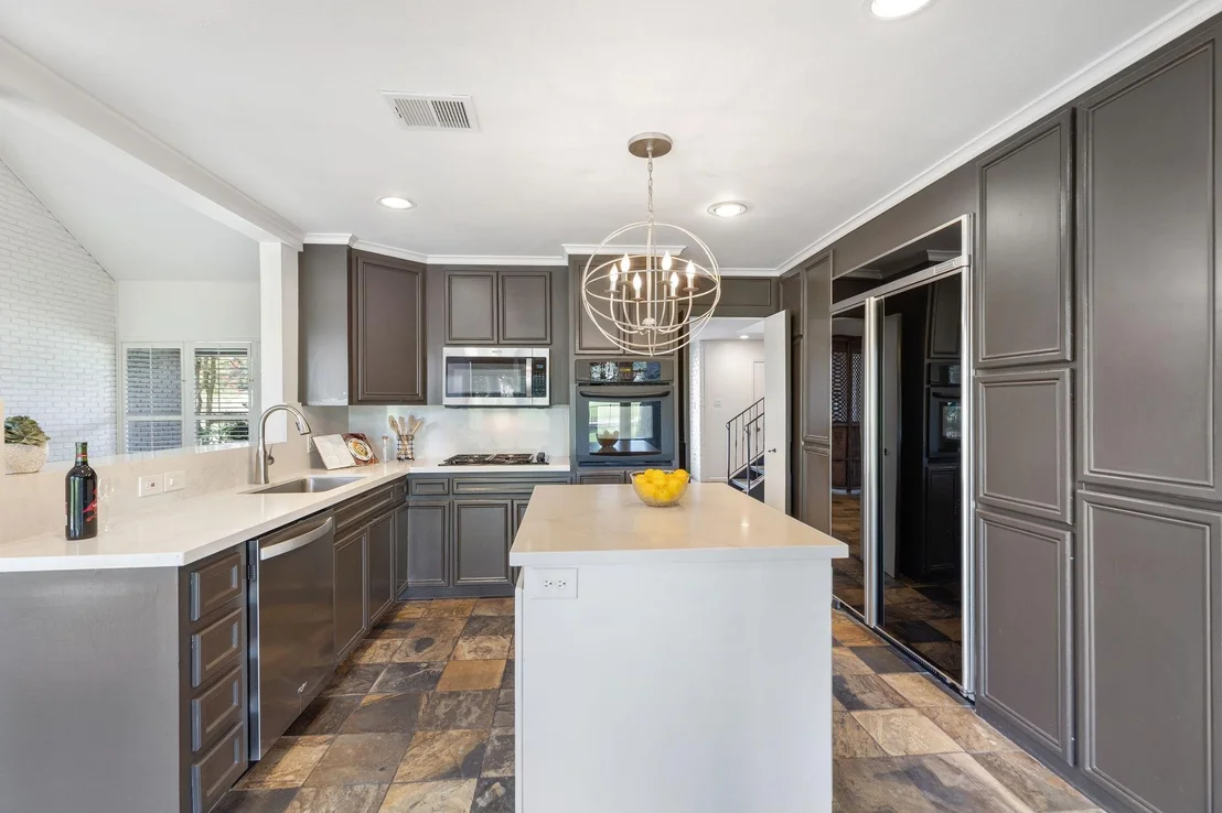 Photo of 6003 Bermuda Dunes Drive