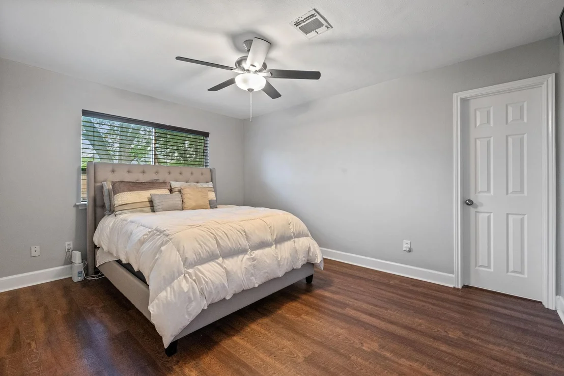 Photo of 15145 Sheffield Terrace