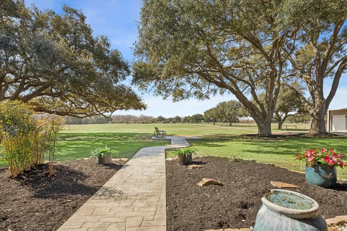 Photo of 2489 Bartlett Road