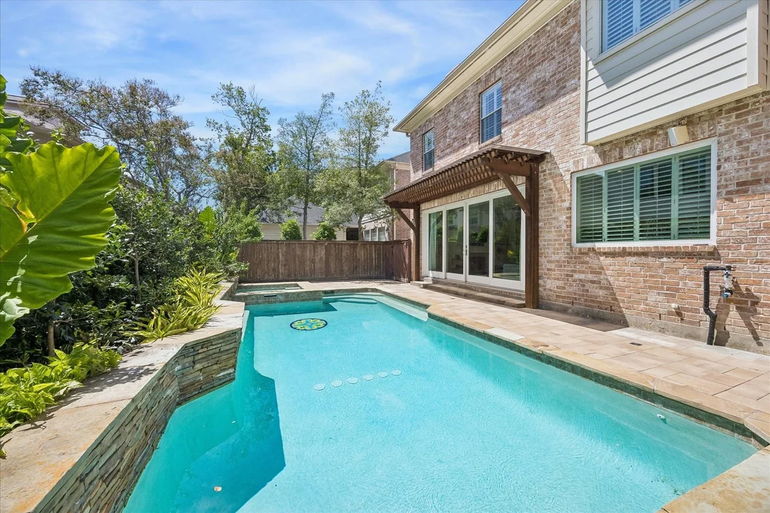 Photo of 4111 Sunset Boulevard