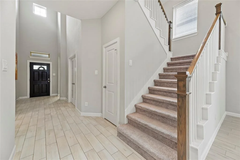 Photo of 10919 Crestwood Point Circle