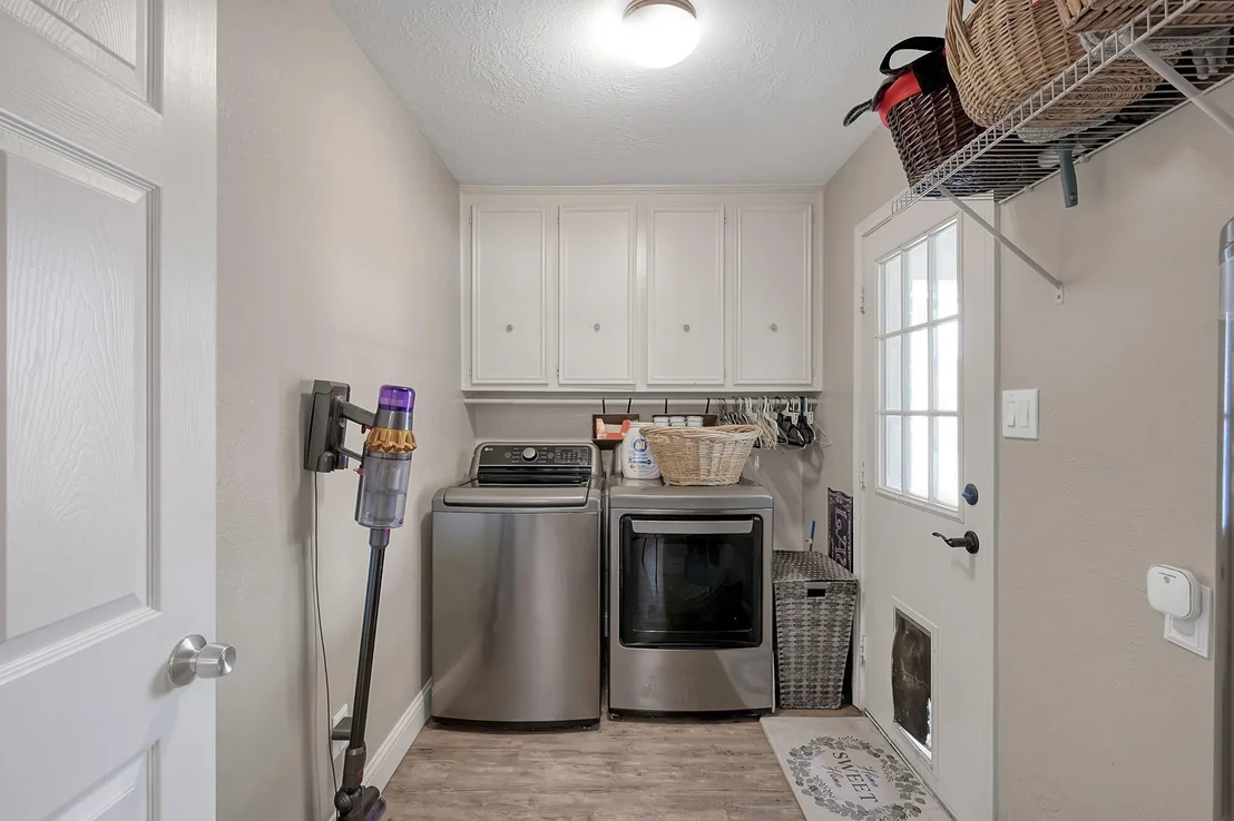 Photo of 8 Cambridge Circle