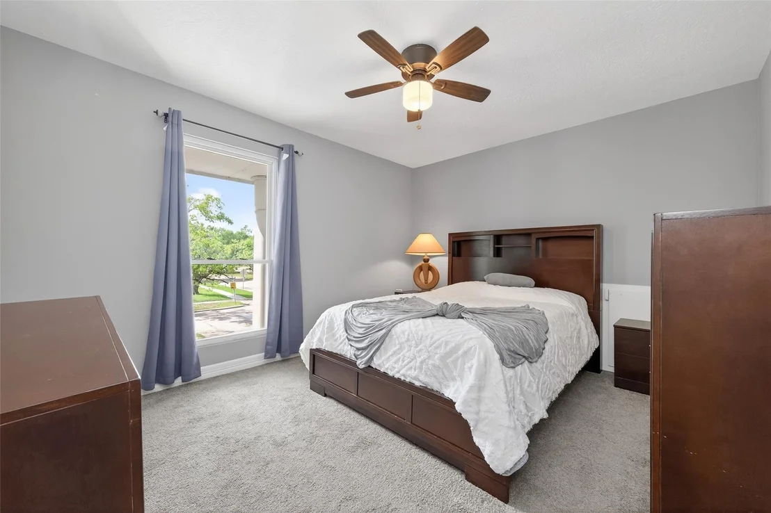 Photo of 5722 Arncliffe Drive