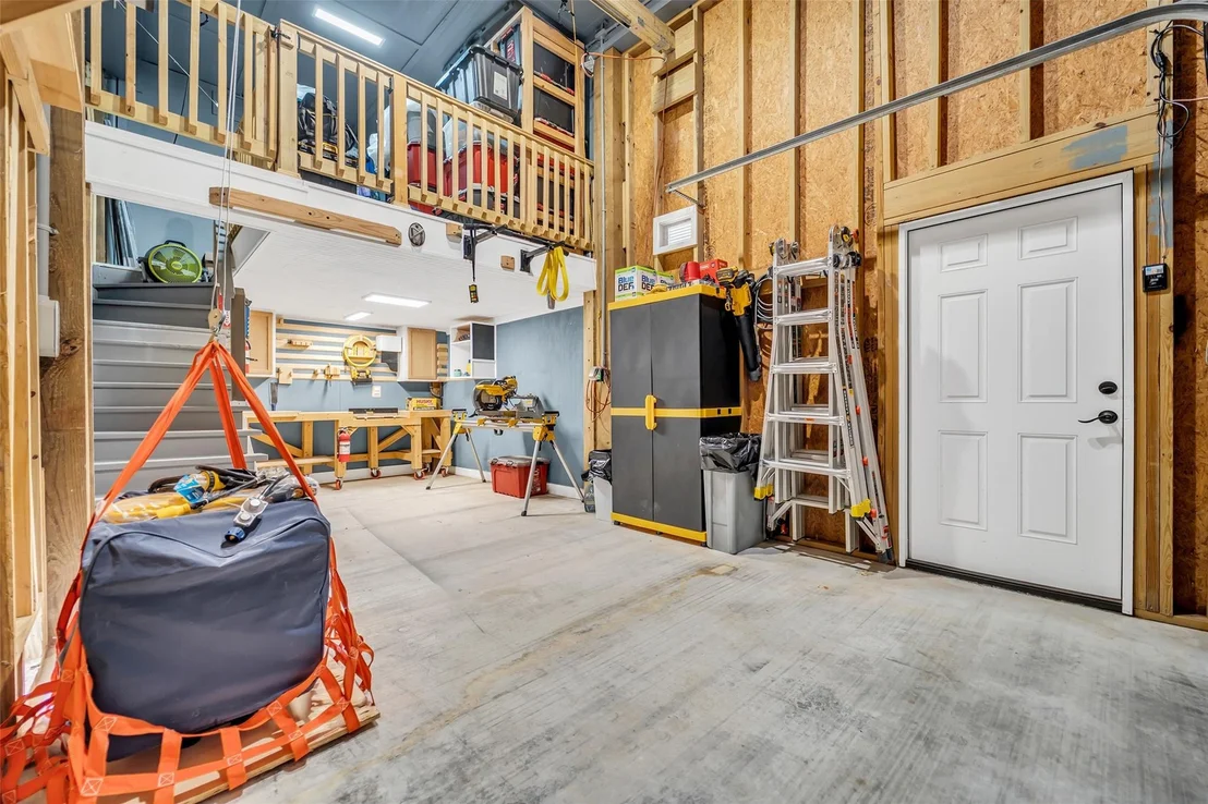 Photo of 1094 Cedar Lane
