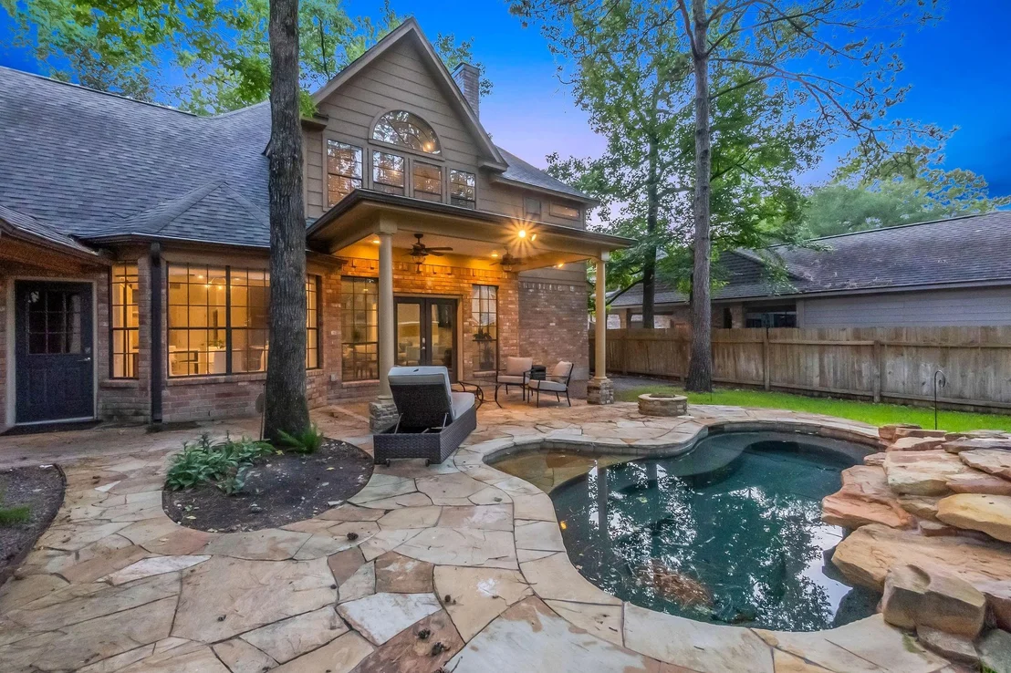 Photo of 122 E Placid Hill Circle
