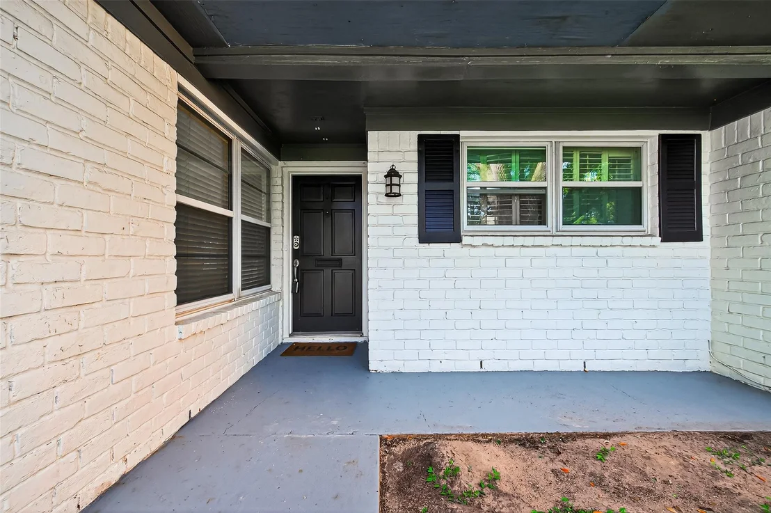 Photo of 9618 Meadowbriar Lane