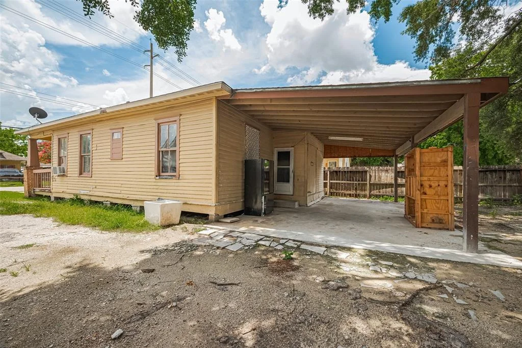 Photo of 6809 Sherman Street