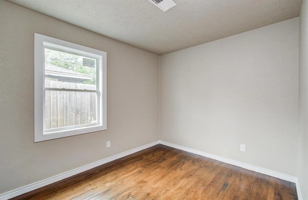 Photo of 2020 Vince Street