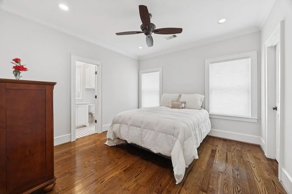 Photo of 2223 Saxon Drive