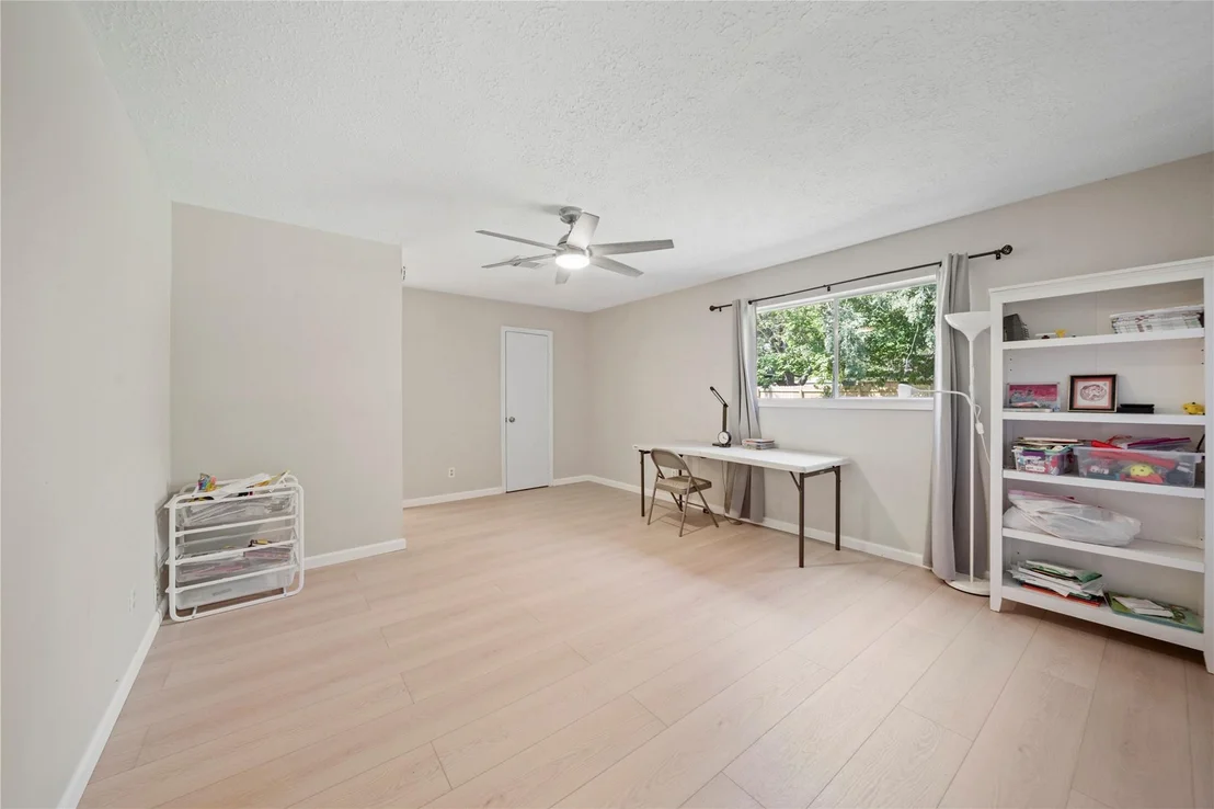 Photo of 26751 Willow Lane
