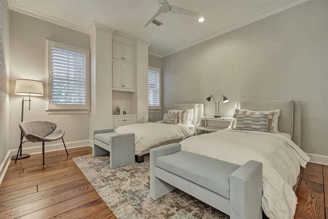 Photo of 22 E Shore Drive