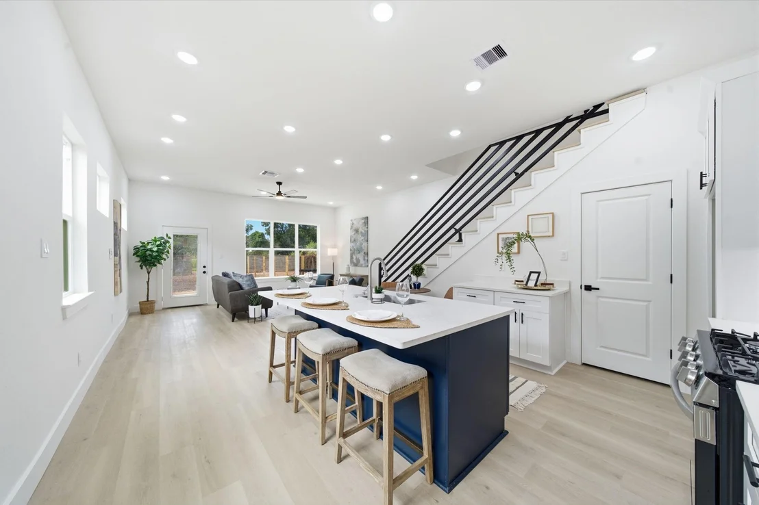 Photo of 2309 Creston Drive
