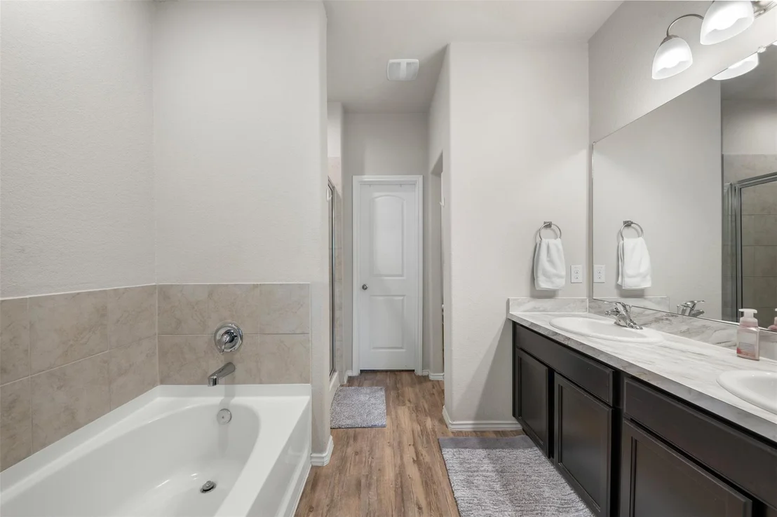 Photo of 6031 Purple Iris Street