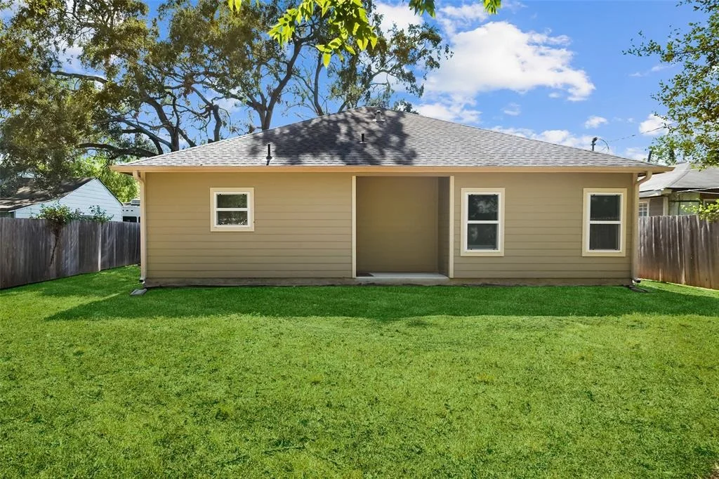Photo of 6723 Evans Street