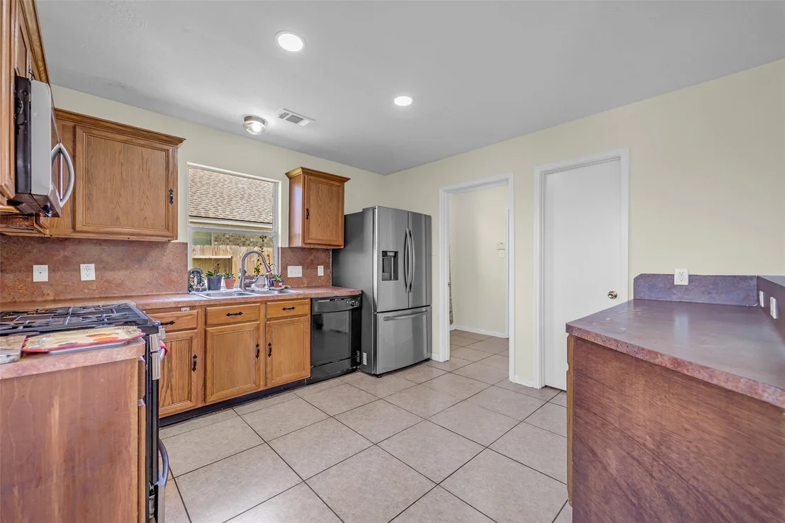 Photo of 5531 Dapplewood Lane