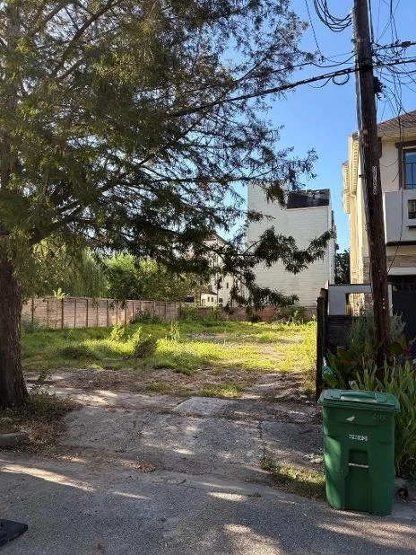Photo of 6111 Tyne Street