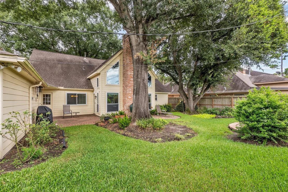 Photo of 18019 Shadow Valley Drive