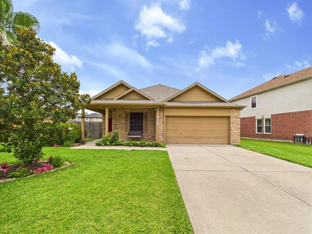 Photo of 1035 Turnberry Park Lane