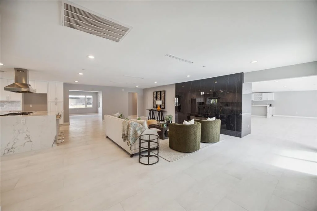 Photo of 8721 Westview Drive