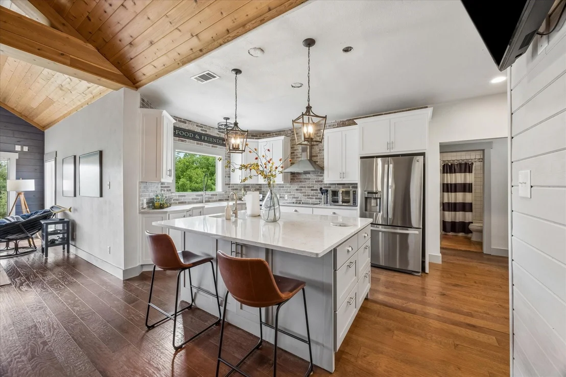 Photo of 511 Chimney Cove Drive