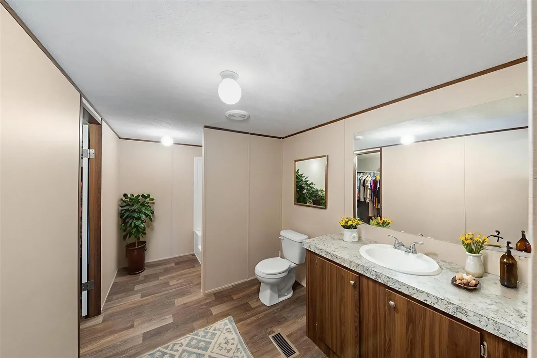 Photo of 224 Commanche Road