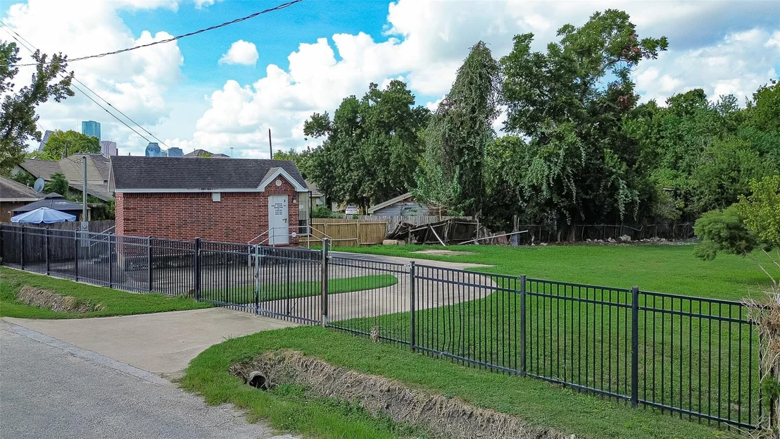 Photo of 2501 Ideal Street