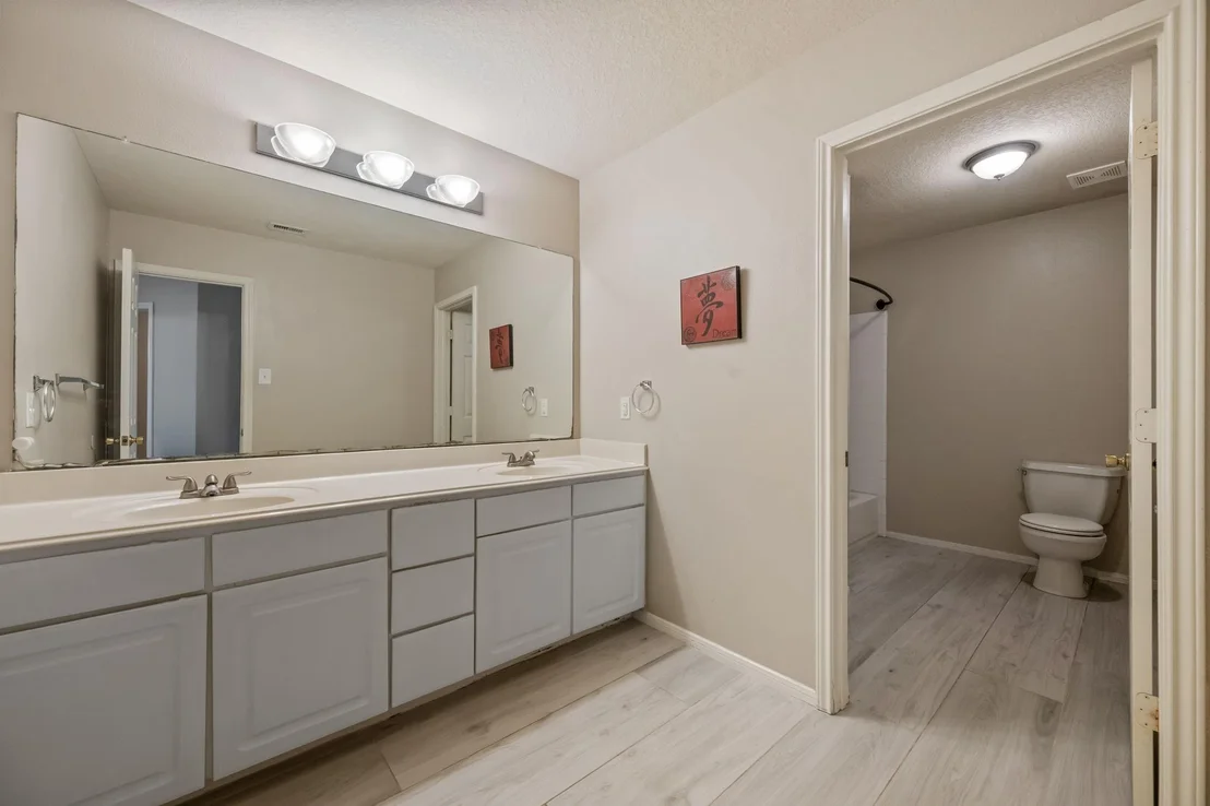 Photo of 903 Northgate Springs Drive