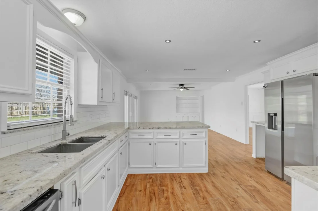 Photo of 1618 W 10th Street